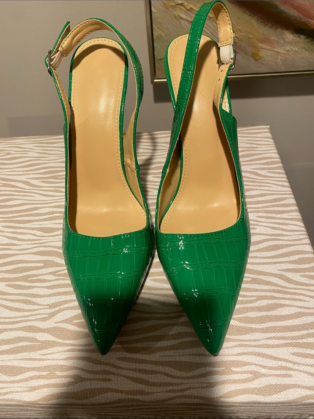 Green Patent Slingback Pointed-Toe High Heels Pumps embossed🐍 - Picture 4 of 9